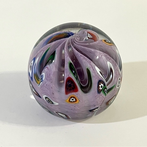 Wheaton Village glass art paperweight signed by WH - Picture 2 of 10